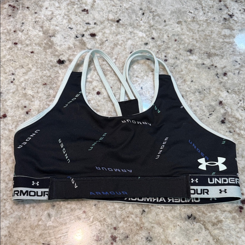 Under Armour Girls Black and White Sports Bra. Size YLG.